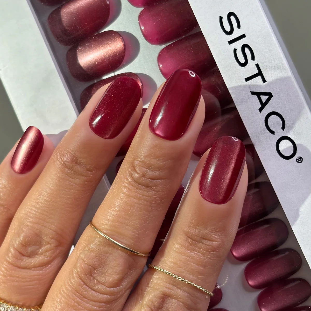 Crimson Romance - Oval Medium - Sustainable Nails - Image 2