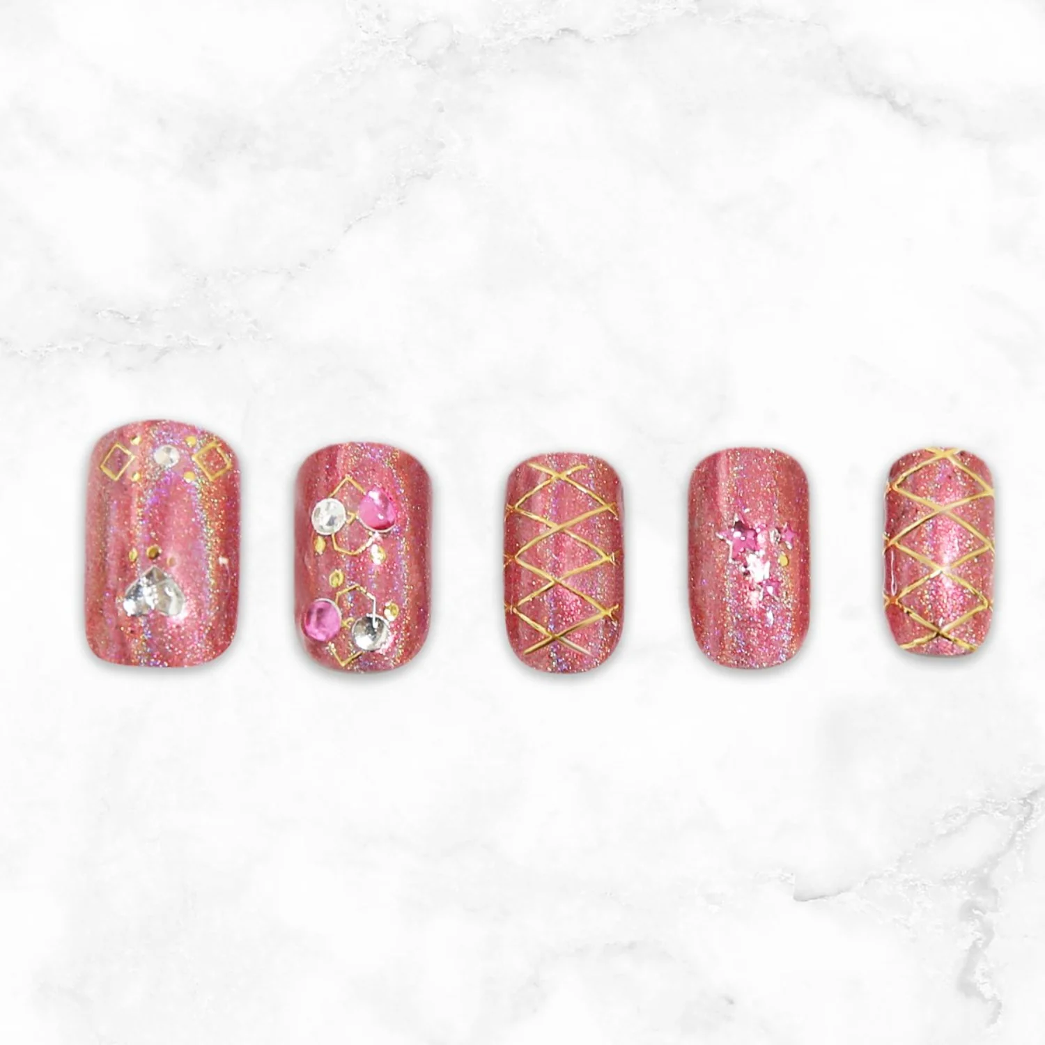 Love Island - Image 3