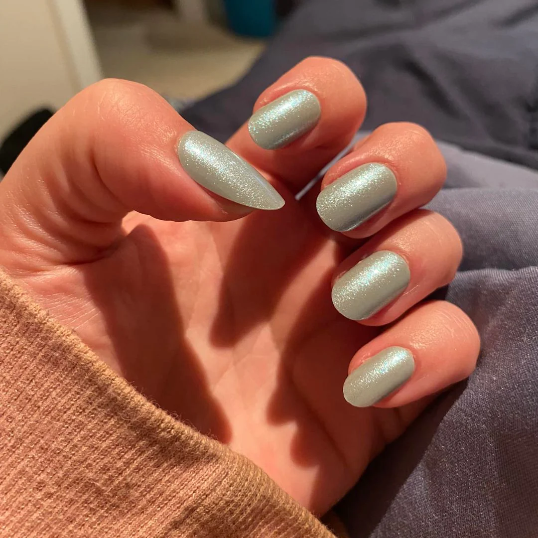 Mint Glazed - Oval Sustainable Nails - Image 4